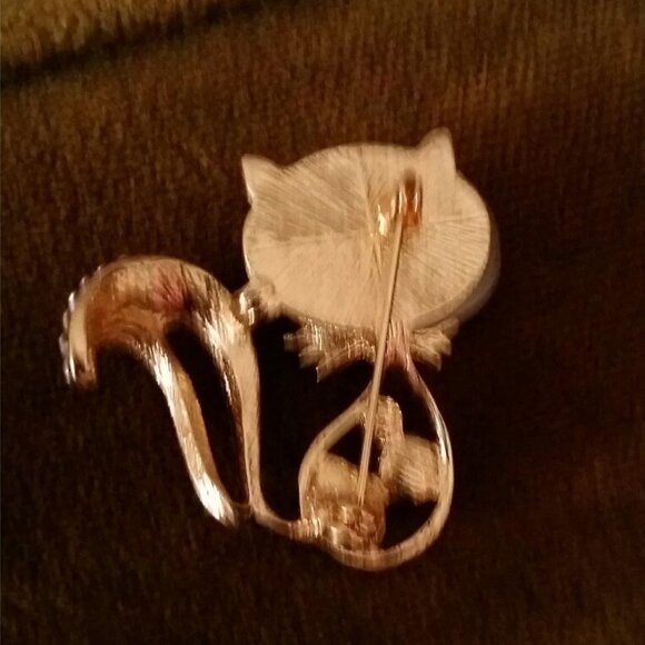 Sassy kitty cat bling costume jewelry  rhinestone medium bro0ch pin - Picture 3 of 5